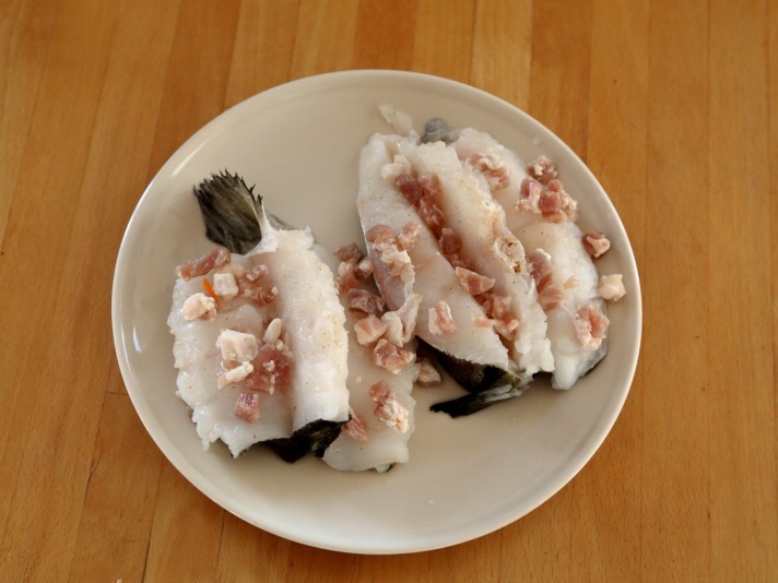 清蒸鱈魚的做法-咸鮮味煮菜譜-易網健康養生網 清蒸鱈魚的做法-咸鮮味煮菜譜