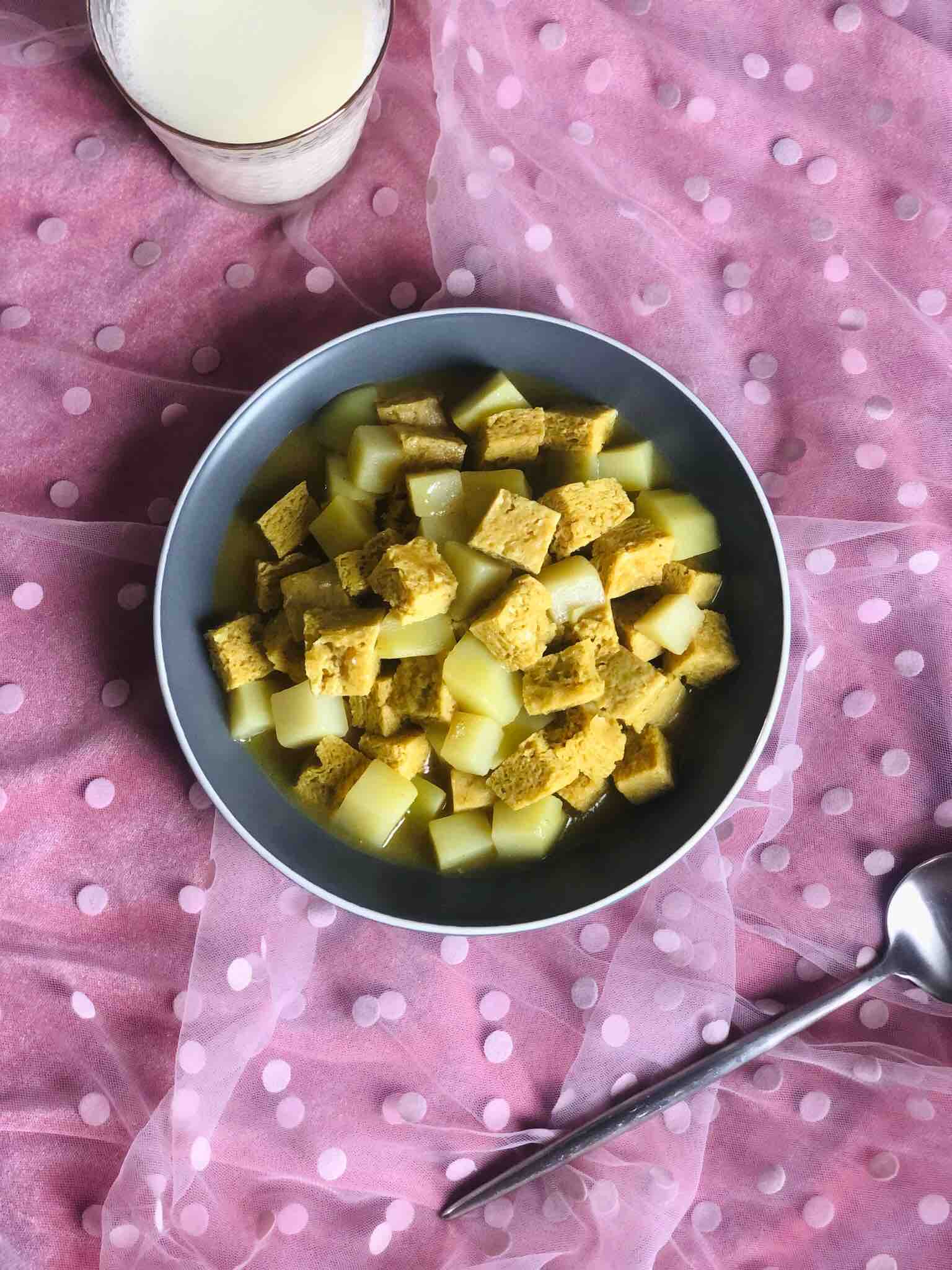 咖喱凍豆腐的做法-咖喱味炒菜譜-易網(wǎng)健康養(yǎng)生網(wǎng) 咖喱凍豆腐的做法-咖喱味炒菜譜