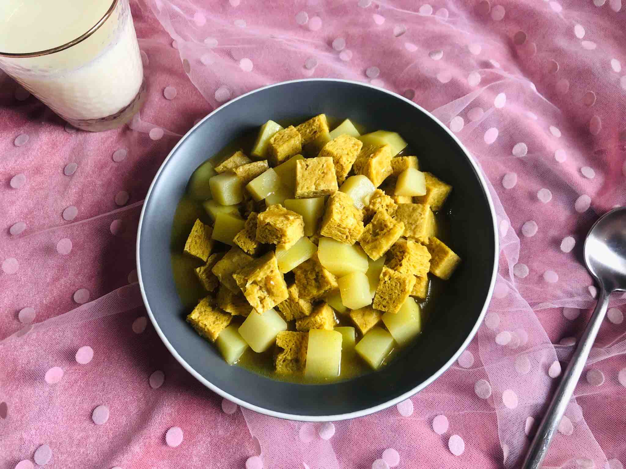 咖喱凍豆腐的做法-咖喱味炒菜譜-易網(wǎng)健康養(yǎng)生網(wǎng) 咖喱凍豆腐的做法-咖喱味炒菜譜