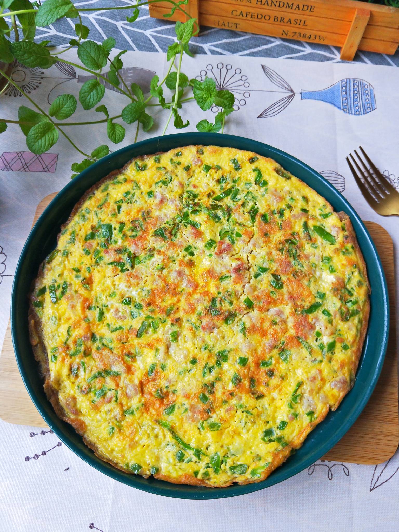 青椒肉末煎雞蛋的做法-咸鮮味煎菜譜-易網(wǎng)健康養(yǎng)生網(wǎng) 青椒肉末煎雞蛋的做法-咸鮮味煎菜譜