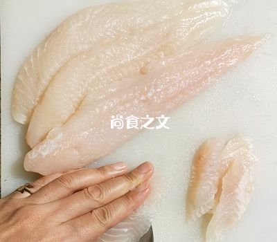 不用熬魚骨湯，也能做出湯鮮味正的懶人番茄魚片！的做法-酸甜味煮菜譜