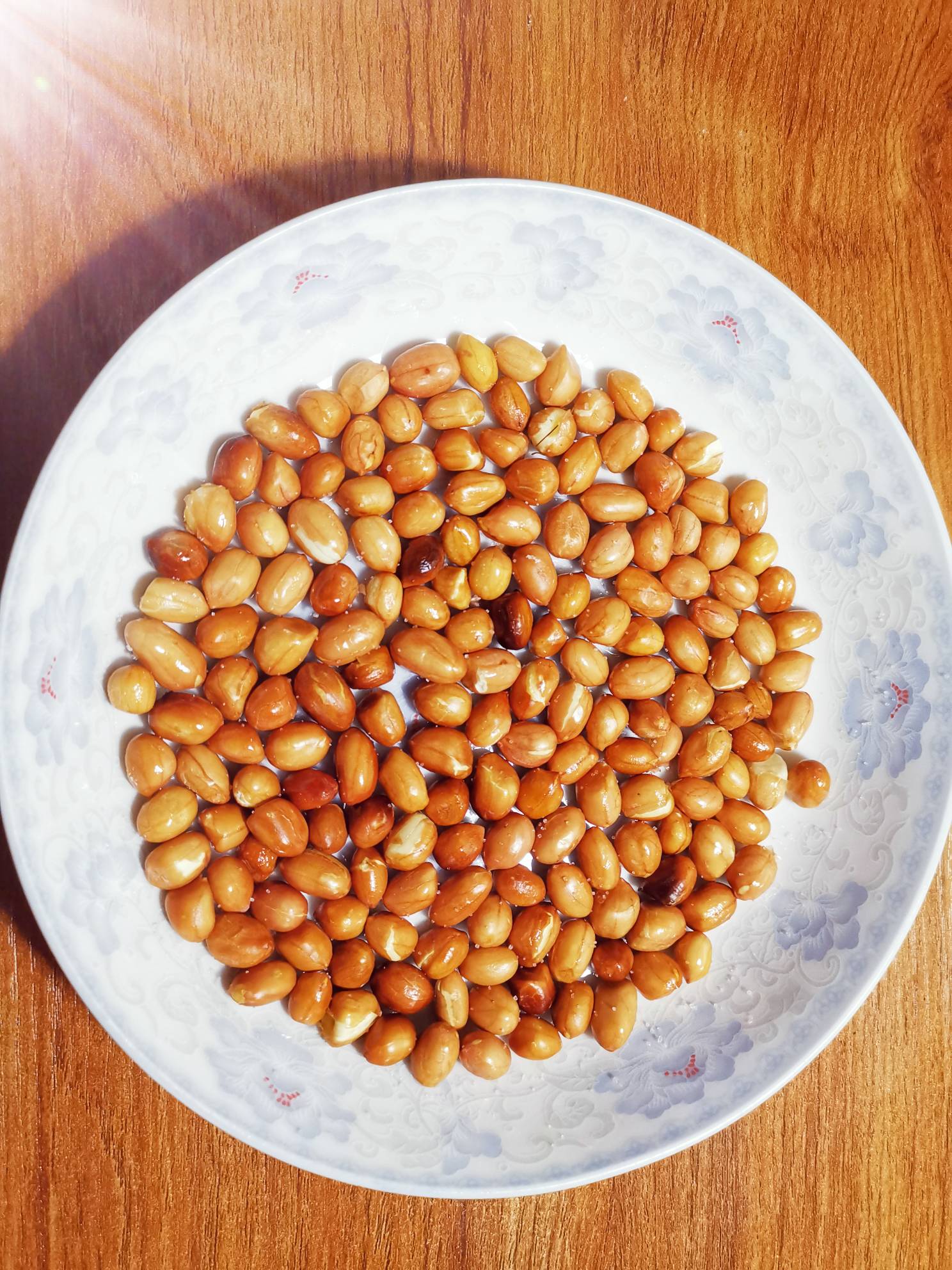 微波爐油炸花生米的做法-家常味微波菜譜-易網(wǎng)健康養(yǎng)生網(wǎng) 微波爐油炸花生米的做法-家常味微波菜譜