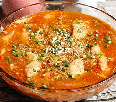 不用熬魚骨湯，也能做出湯鮮味正的懶人番茄魚片！的做法-酸甜味煮菜譜