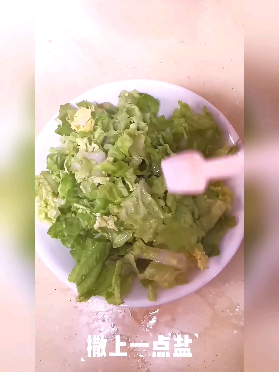 微波爐炒小白菜的做法-家常味微波菜譜-易網(wǎng)健康養(yǎng)生網(wǎng) 微波爐炒小白菜的做法-家常味微波菜譜