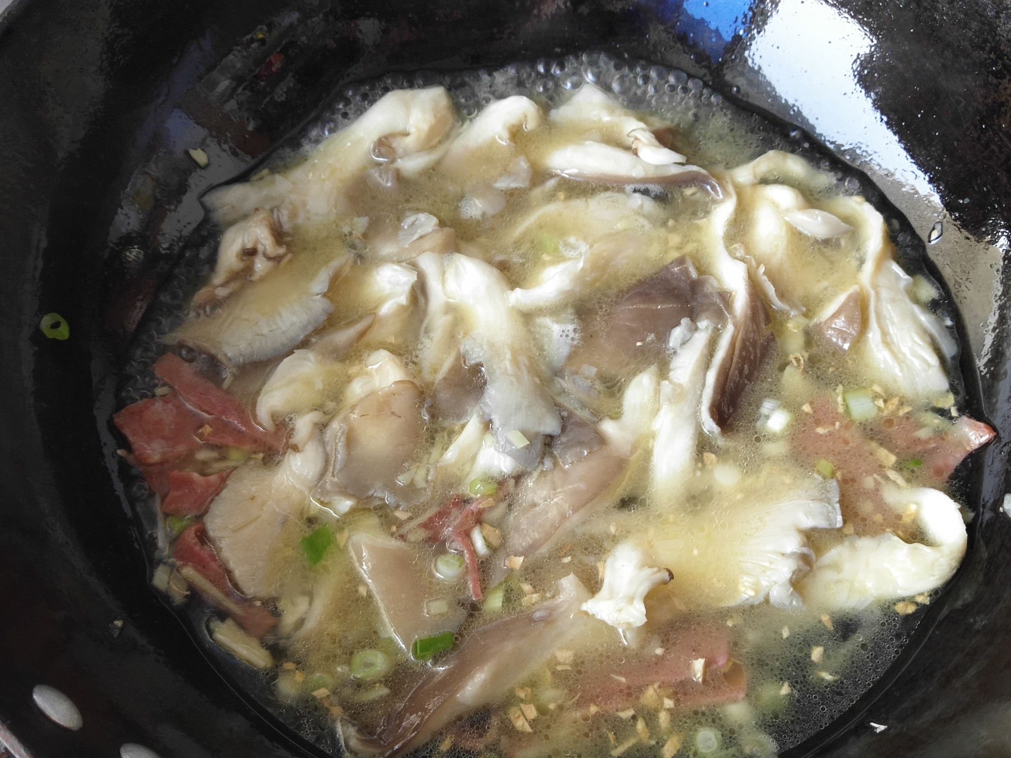 平菇燴魚片的做法-酸甜味燴菜譜-易網健康養生網 平菇燴魚片的做法-酸甜味燴菜譜