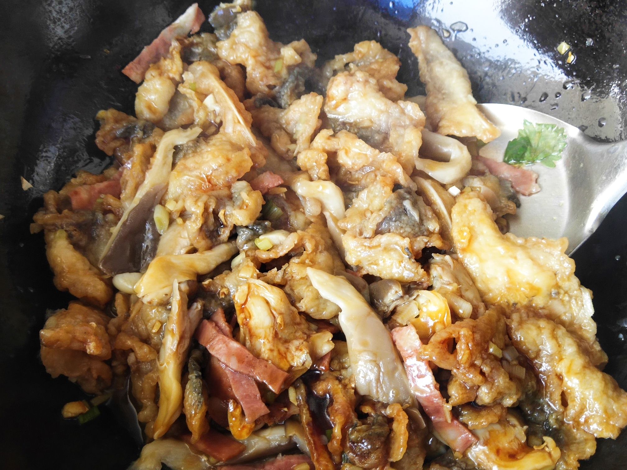 平菇燴魚片的做法-酸甜味燴菜譜-易網健康養生網 平菇燴魚片的做法-酸甜味燴菜譜