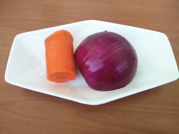 洋蔥炒魚鰾的做法-咸鮮味炒菜譜-易網健康養生網 洋蔥炒魚鰾的做法-咸鮮味炒菜譜