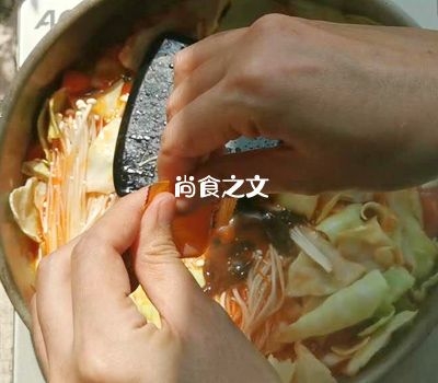 不用熬魚骨湯，也能做出湯鮮味正的懶人番茄魚片！的做法-酸甜味煮菜譜