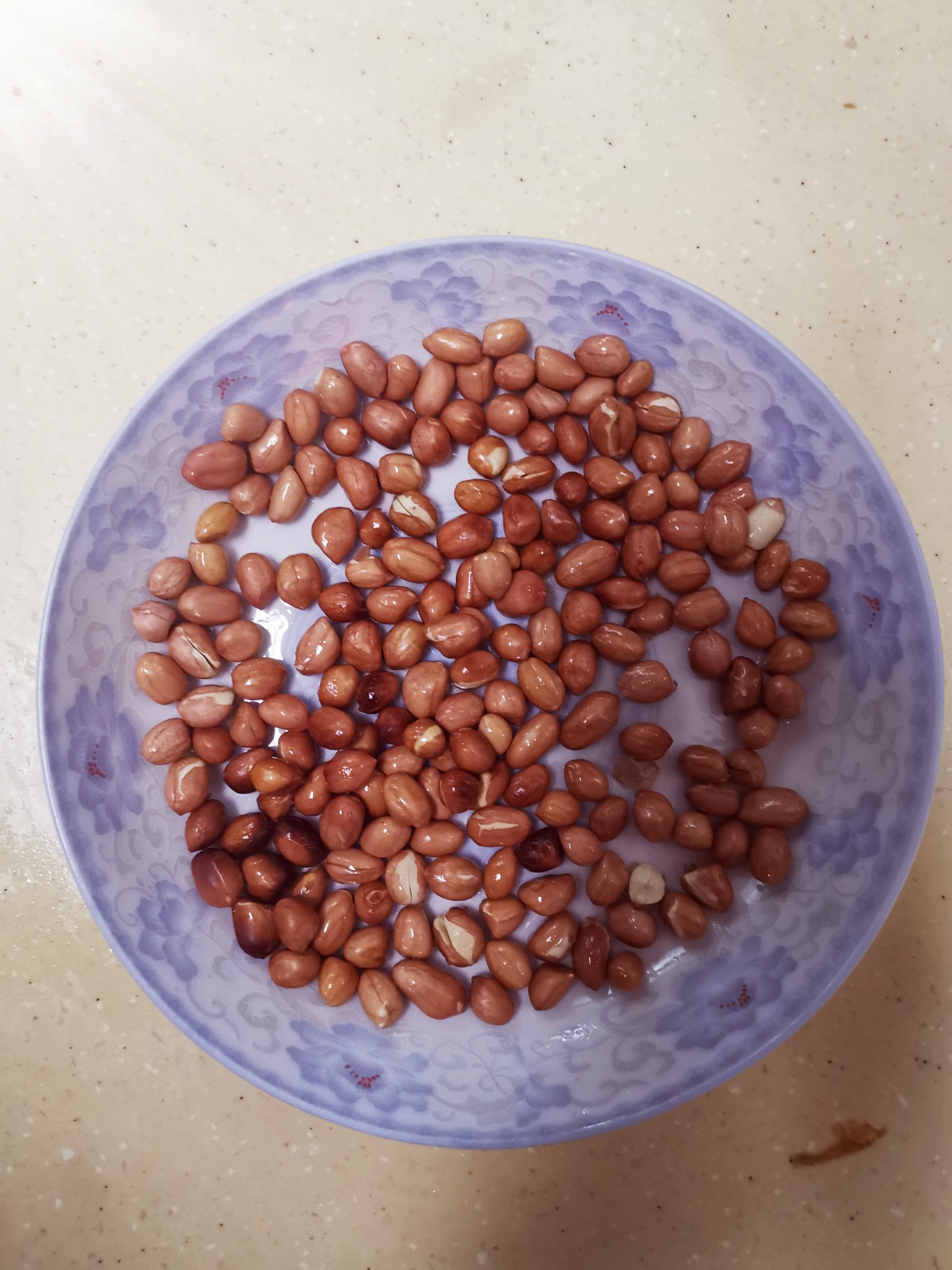 微波爐油炸花生米的做法-家常味微波菜譜-易網(wǎng)健康養(yǎng)生網(wǎng) 微波爐油炸花生米的做法-家常味微波菜譜