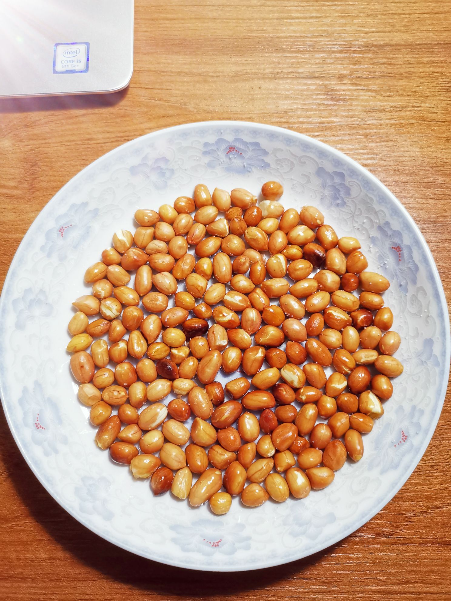 微波爐油炸花生米的做法-家常味微波菜譜-易網(wǎng)健康養(yǎng)生網(wǎng) 微波爐油炸花生米的做法-家常味微波菜譜