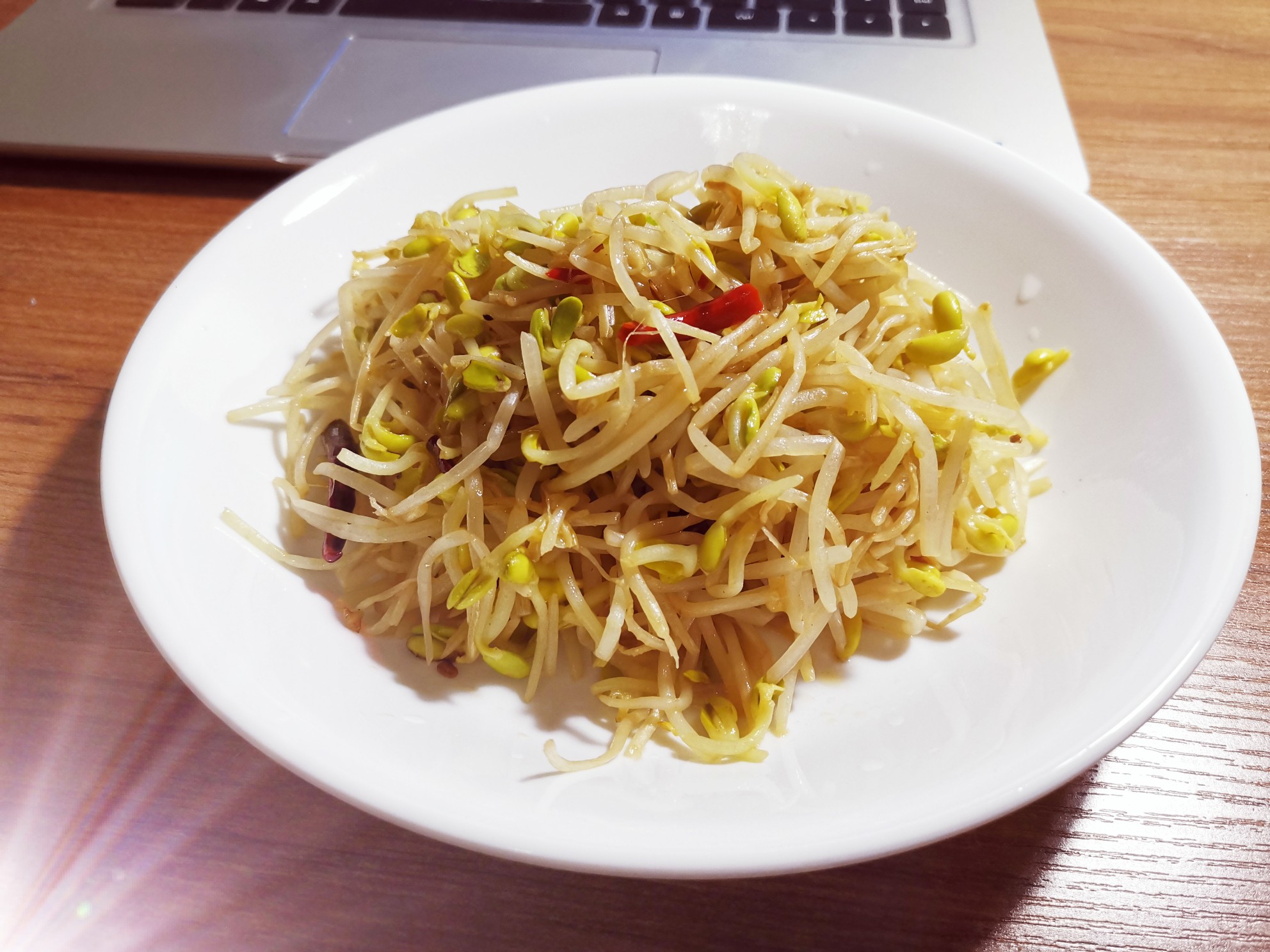 醋溜黃豆芽的做法-家常味炒菜譜