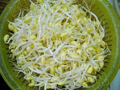 干香如意木耳的做法-家常味炒菜譜-易網(wǎng)<a href=http://www.jsjjzhkt.cn/ target=_blank class=infotextkey>健康養(yǎng)生</a>網(wǎng) 干香如意木耳的做法-家常味炒菜譜