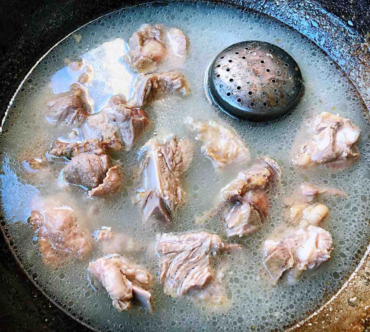 糖醋菠蘿排骨的做法-酸甜味炒菜譜-易網健康養生網 糖醋菠蘿排骨的做法-酸甜味炒菜譜