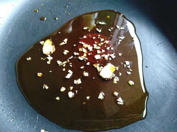 香辣小鯽魚的做法-香辣味炒菜譜