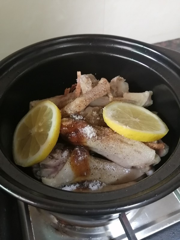 檸檬鴨翅膀的做法-家常味煮菜譜