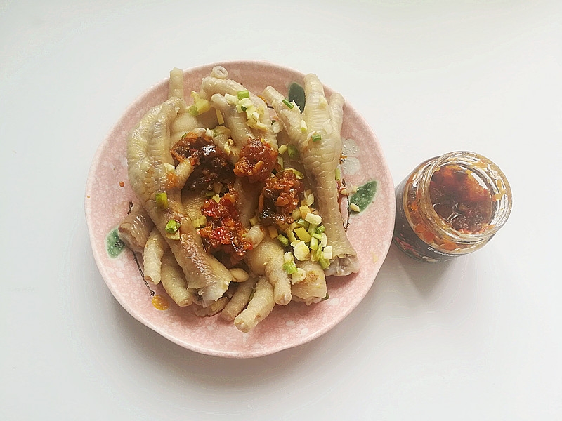 香辣鳳爪的做法-香辣味煮菜譜-易網健康養生網 香辣鳳爪的做法-香辣味煮菜譜