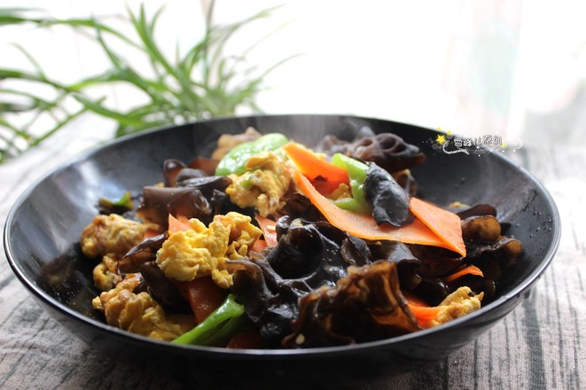 木耳炒雞蛋的做法-家常味炒菜譜-易網健康養生網 木耳炒雞蛋的做法-家常味炒菜譜