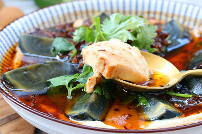 皮蛋蒸豆腐的做法-麻辣味蒸菜譜-易網健康養生網 皮蛋蒸豆腐的做法-麻辣味蒸菜譜