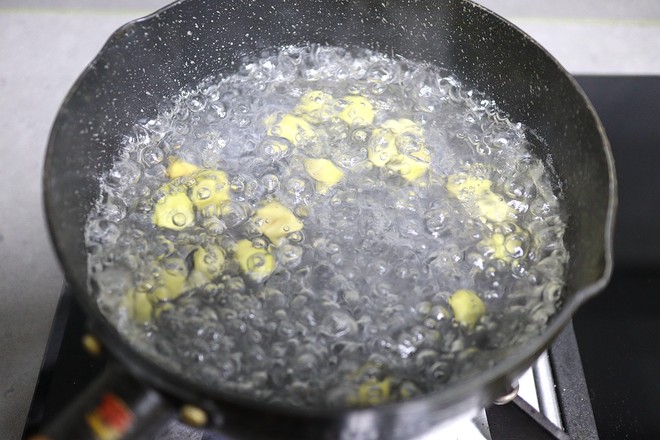 涼拌芹菜蕓豆白果的做法-家常味拌菜譜-易網健康養生網 涼拌芹菜蕓豆白果的做法-家常味拌菜譜