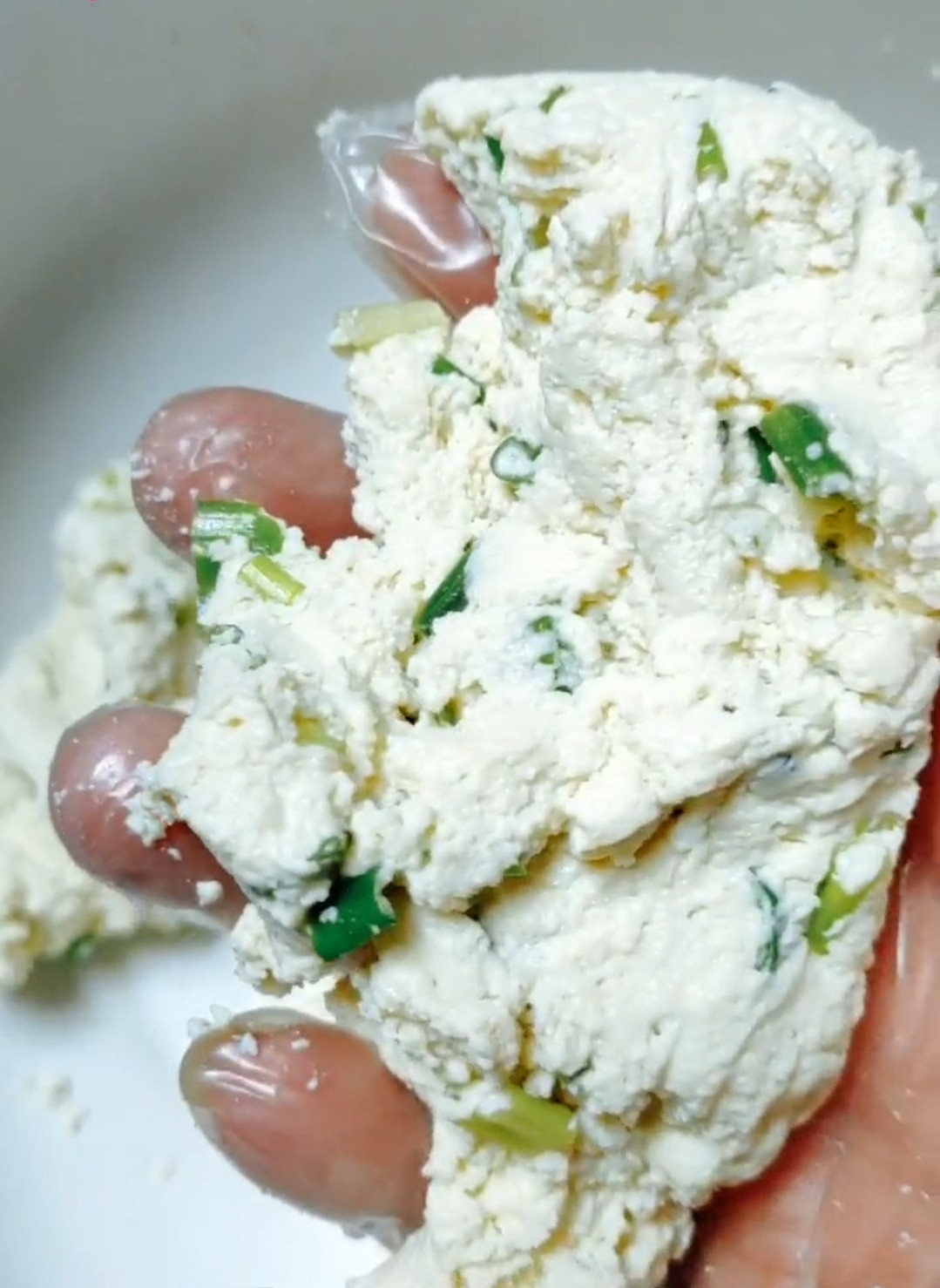 小蔥拌豆腐的做法-蔥香味拌菜譜-易網健康養生網 小蔥拌豆腐的做法-蔥香味拌菜譜