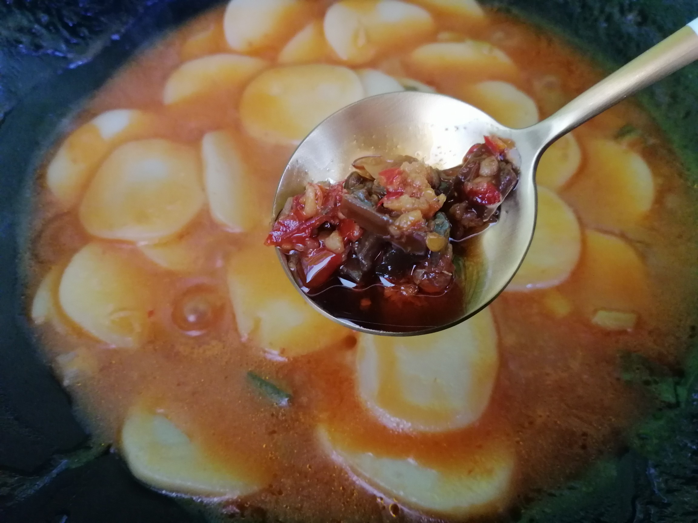 辣醬炒年糕的做法-香辣味炒菜譜-易網健康養生網 辣醬炒年糕的做法-香辣味炒菜譜