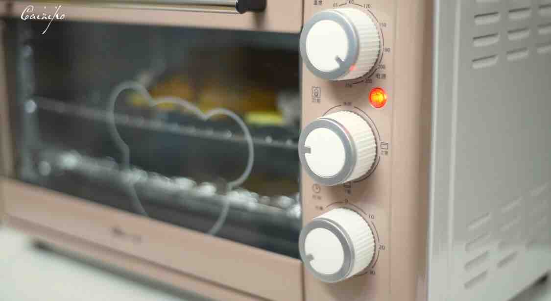 烤箱烤全雞的做法-醬香味烤菜譜-易網健康養生網 烤箱烤全雞的做法-醬香味烤菜譜