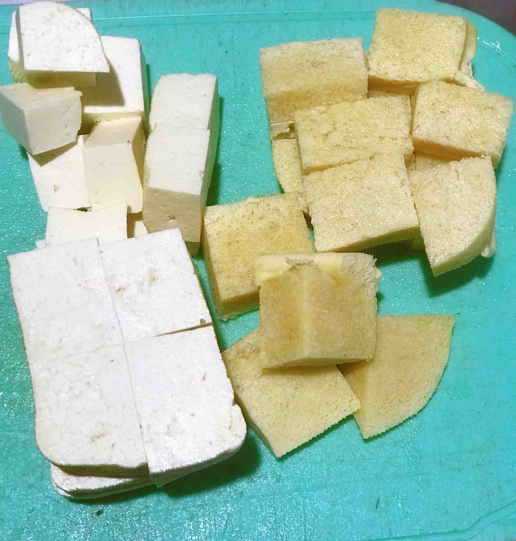 花蛤雙味豆腐煲的做法-咸鮮味煲菜譜-易網健康養生網 花蛤雙味豆腐煲的做法-咸鮮味煲菜譜