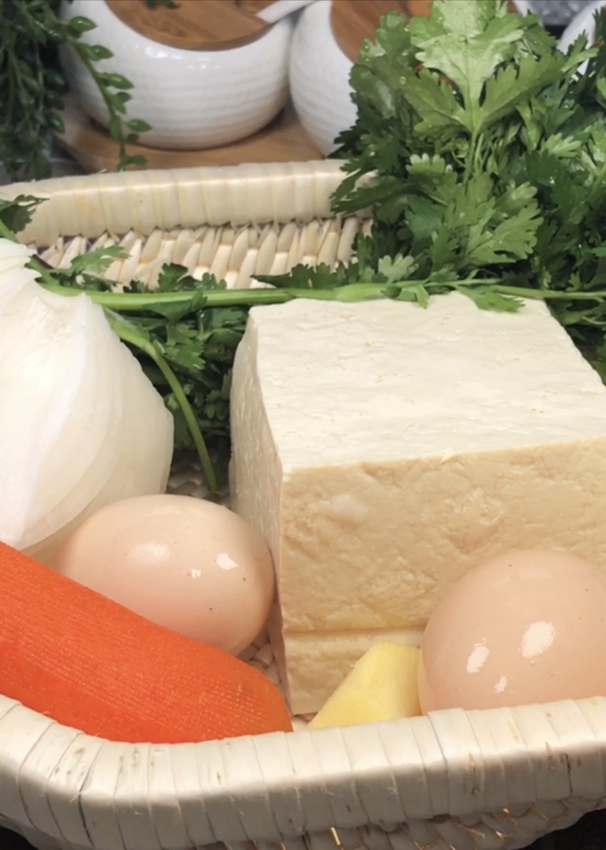 豆腐丸子的做法-家常味炸菜譜-易網<a href=http://www.jsjjzhkt.cn/ target=_blank class=infotextkey>健康養生</a>網 豆腐丸子的做法-家常味炸菜譜