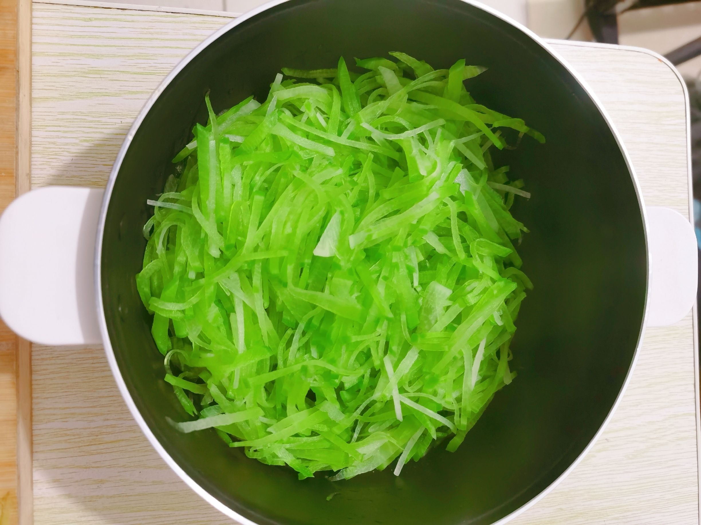 炸蘿卜丸子的做法-咸鮮味炸菜譜-易網(wǎng)健康養(yǎng)生網(wǎng) 炸蘿卜丸子的做法-咸鮮味炸菜譜