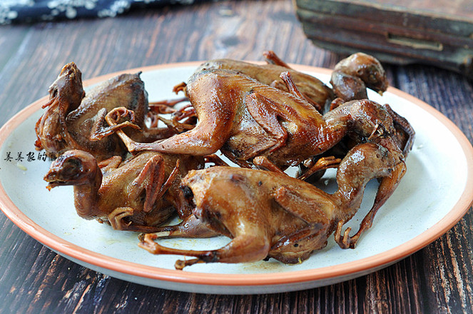 皮薄多汁的烤鵪鶉的做法-家常味烤菜譜-易網健康養生網 皮薄多汁的烤鵪鶉的做法-家常味烤菜譜