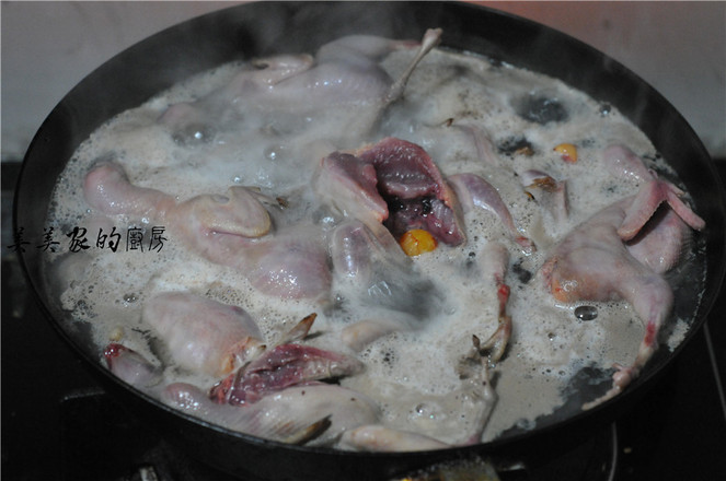 皮薄多汁的烤鵪鶉的做法-家常味烤菜譜-易網健康養生網 皮薄多汁的烤鵪鶉的做法-家常味烤菜譜