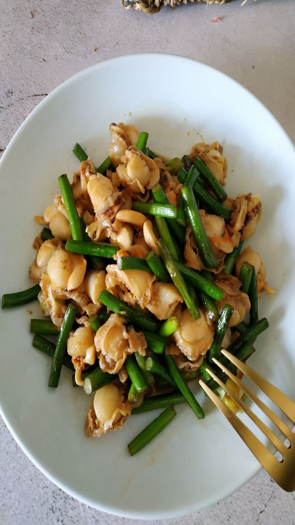 蒜薹炒扇貝的做法-蒜香味炒菜譜-易網健康養生網 蒜薹炒扇貝的做法-蒜香味炒菜譜