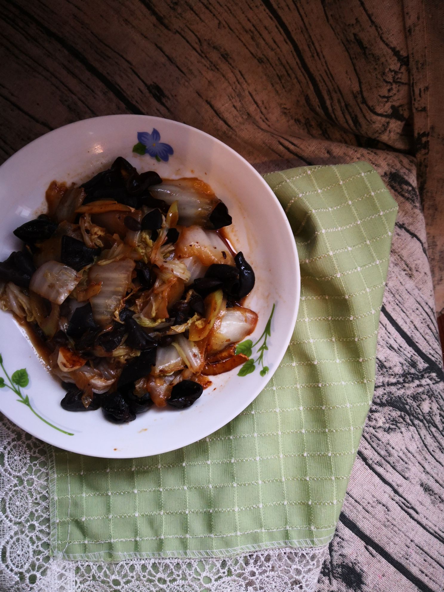 豆豉炒白菜片木耳的做法-家常味炒菜譜-易網(wǎng)健康養(yǎng)生網(wǎng) 豆豉炒白菜片木耳的做法-家常味炒菜譜