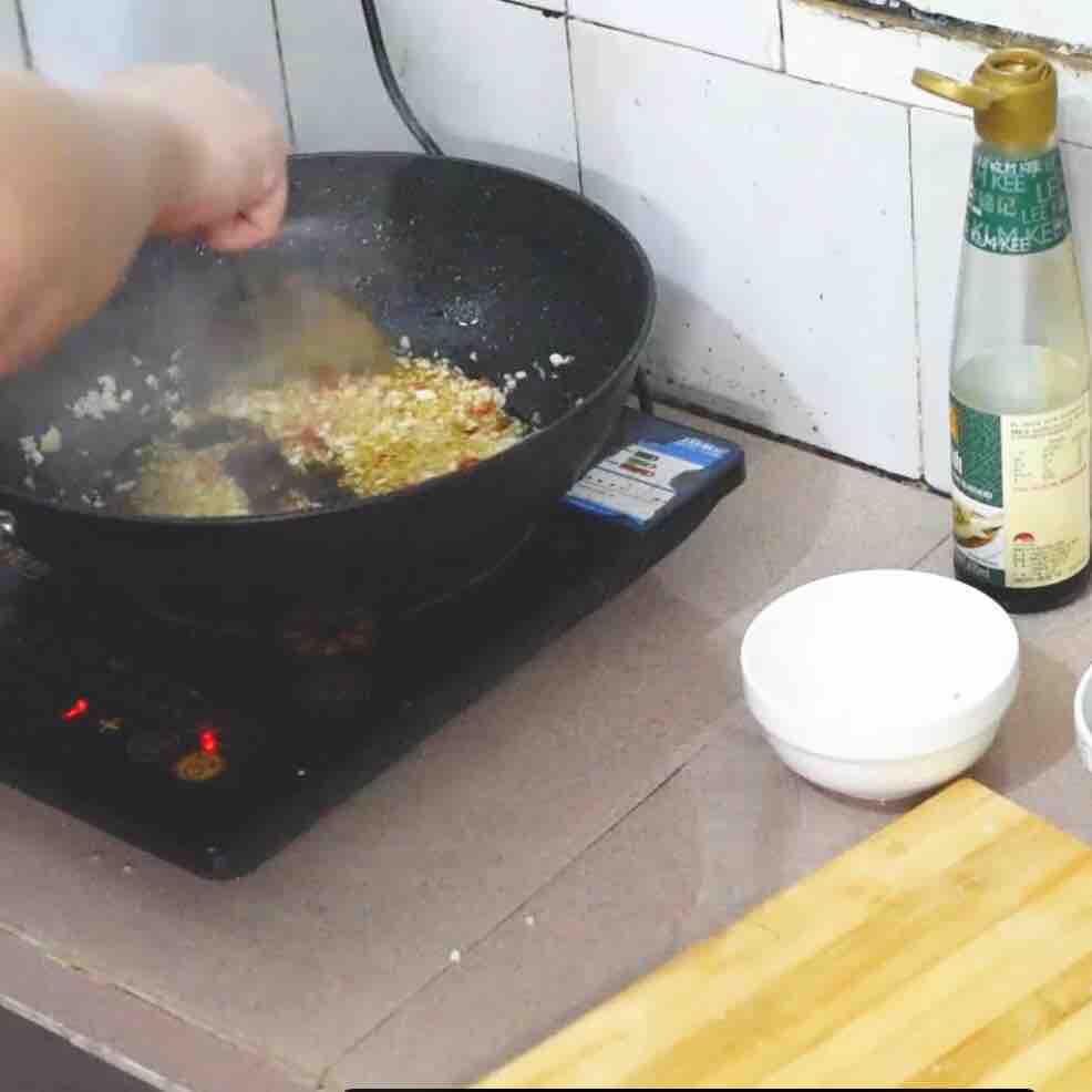 烤箱烤生蠔的做法-香辣味烤菜譜-易網健康養生網 烤箱烤生蠔的做法-香辣味烤菜譜