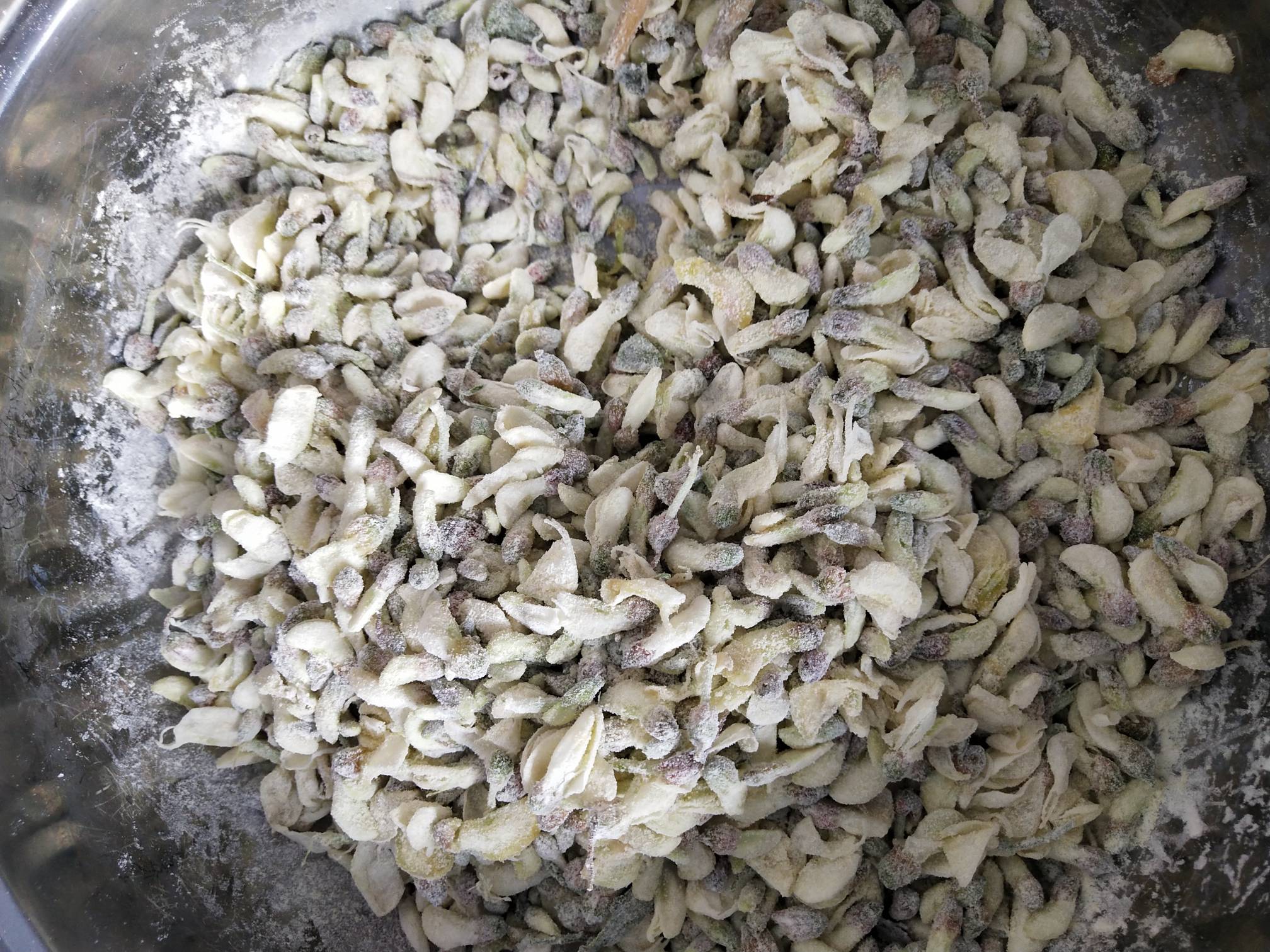 蒸槐花的做法-家常味蒸菜譜-易網健康養生網 蒸槐花的做法-家常味蒸菜譜