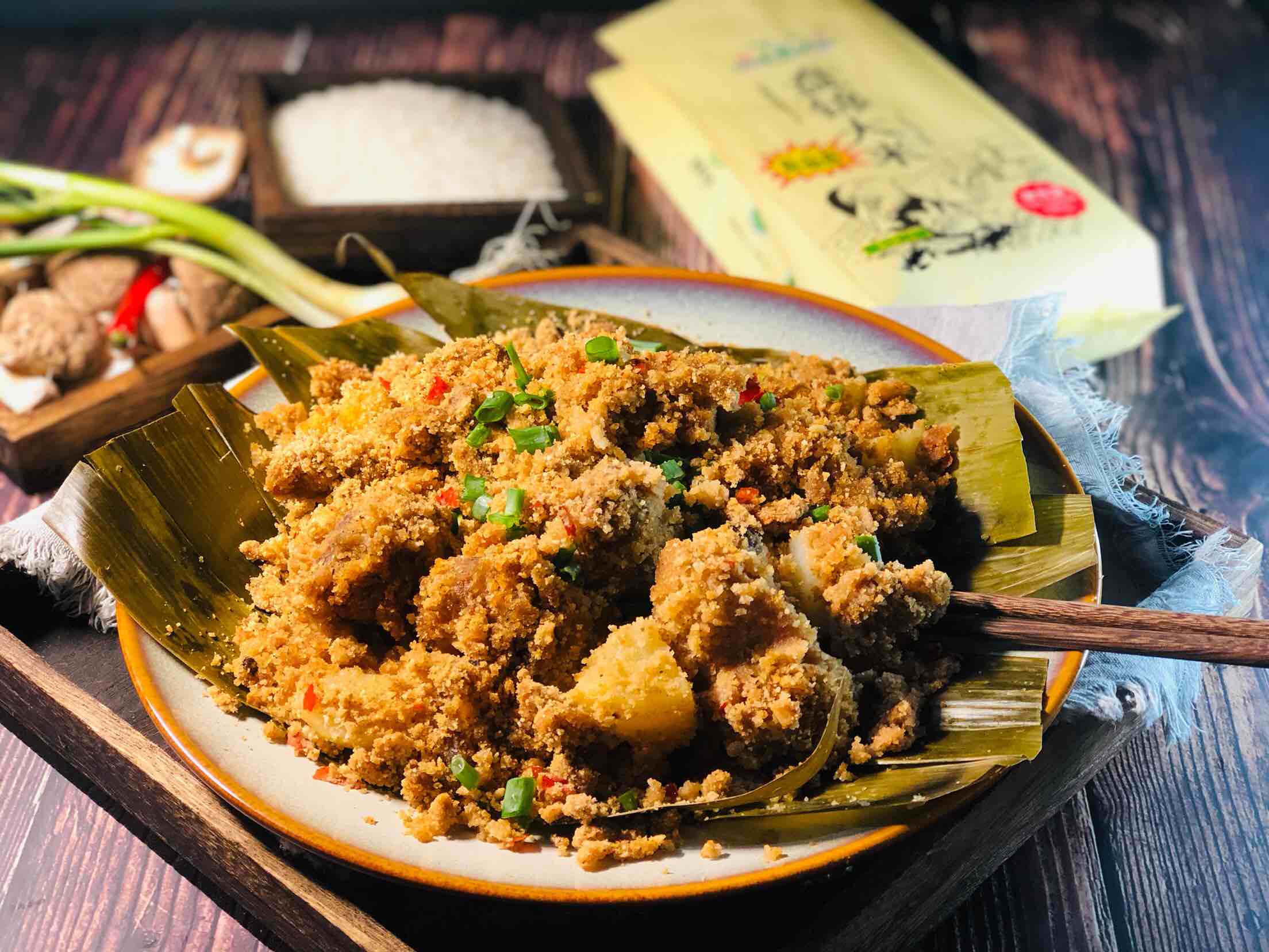 粉蒸排骨的做法-香辣味蒸菜譜-易網健康養生網 粉蒸排骨的做法-香辣味蒸菜譜