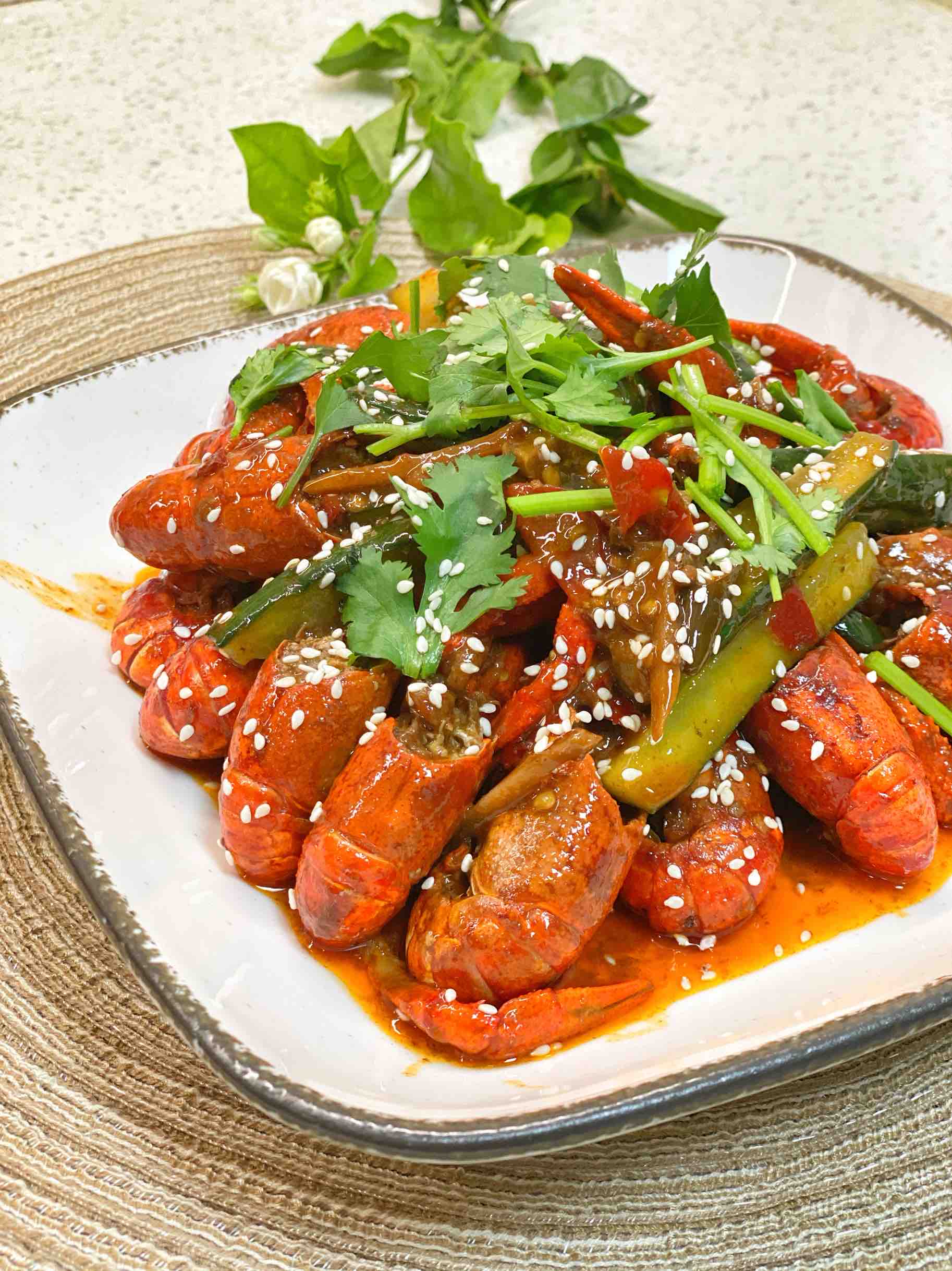 魚香小龍蝦,解鎖超簡單做法!的做法-酸辣味炒菜譜-易網(wǎng)健康養(yǎng)生網(wǎng) 魚香小龍蝦,解鎖超簡單做法!的做法-酸辣味炒菜譜