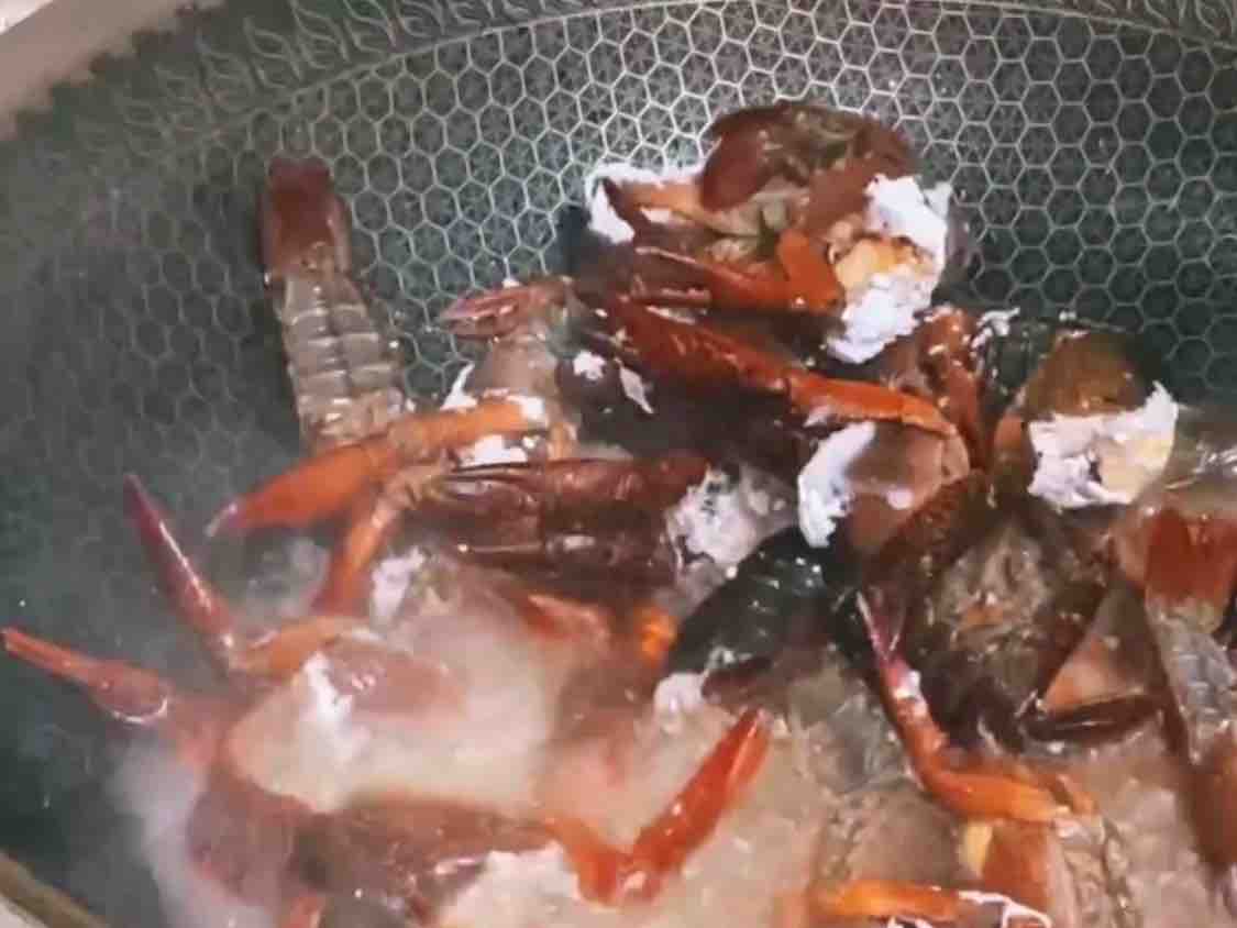 魚香小龍蝦,解鎖超簡單做法!的做法-酸辣味炒菜譜-易網(wǎng)健康養(yǎng)生網(wǎng) 魚香小龍蝦,解鎖超簡單做法!的做法-酸辣味炒菜譜