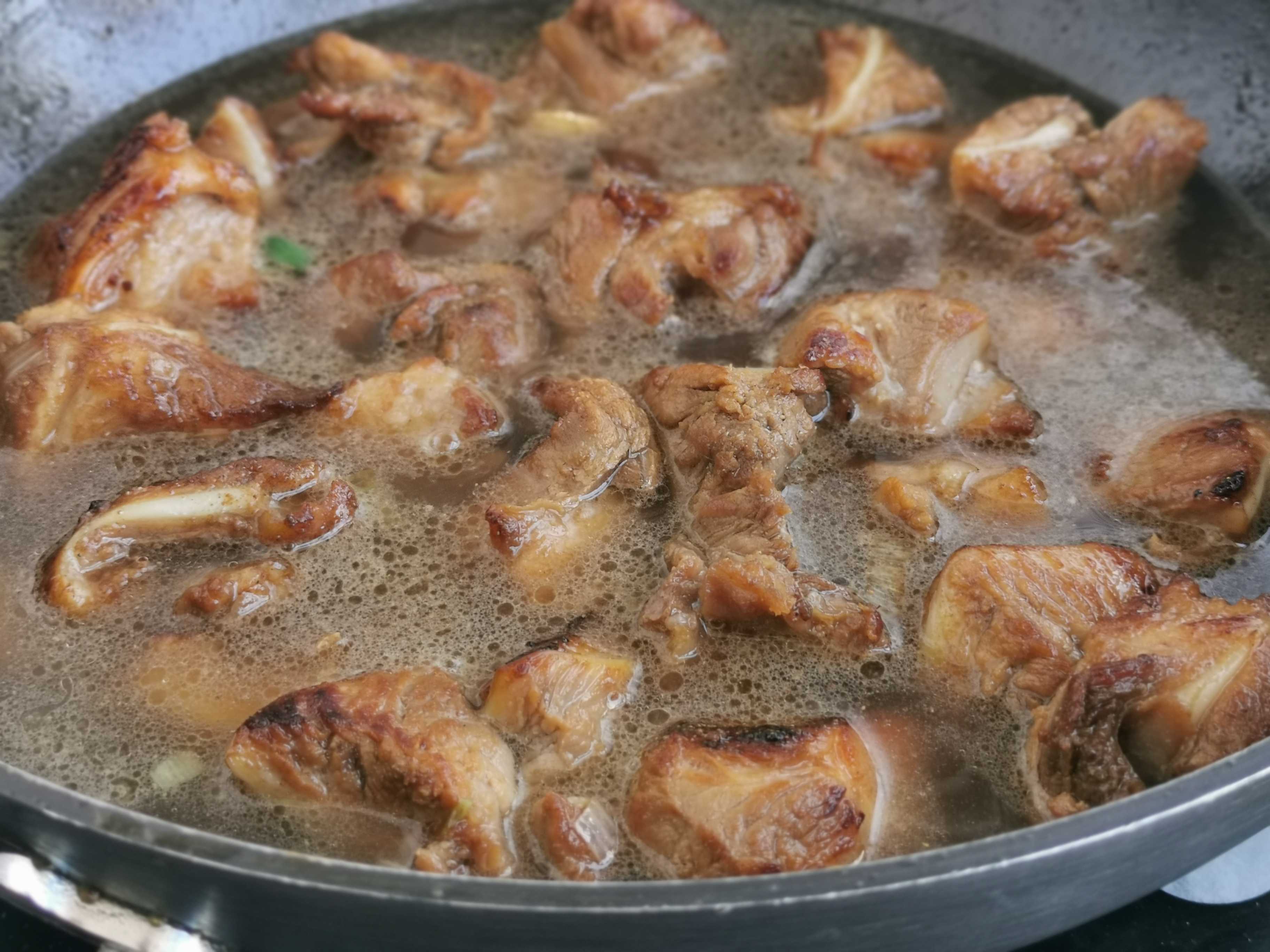 月牙骨燉土豆的做法-家常味燉菜譜-易網健康養生網 月牙骨燉土豆的做法-家常味燉菜譜