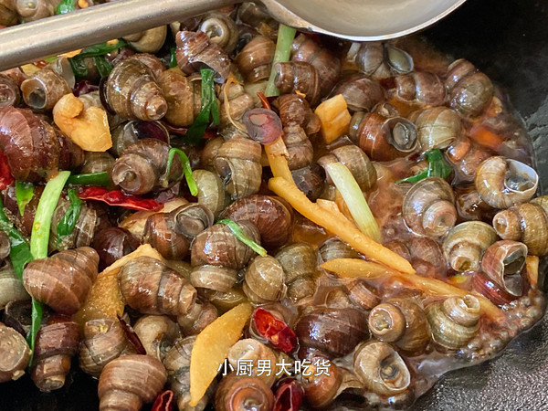 夜宵攤的《香辣田螺》的做法-香辣味炒菜譜-易網健康養生網 夜宵攤的《香辣田螺》的做法-香辣味炒菜譜