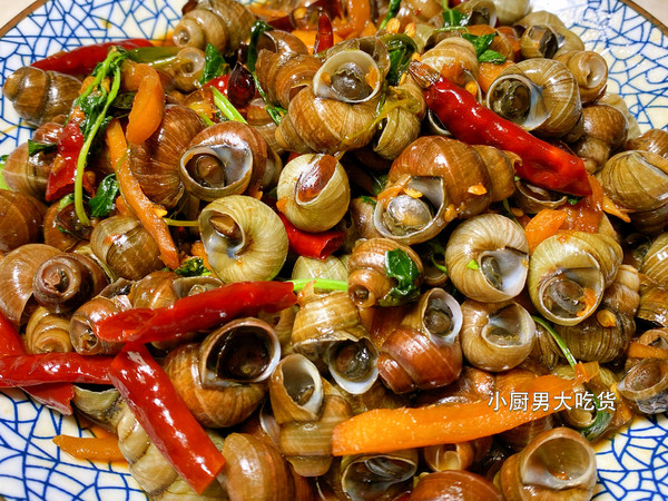 夜宵攤的《香辣田螺》的做法-香辣味炒菜譜-易網健康養生網 夜宵攤的《香辣田螺》的做法-香辣味炒菜譜