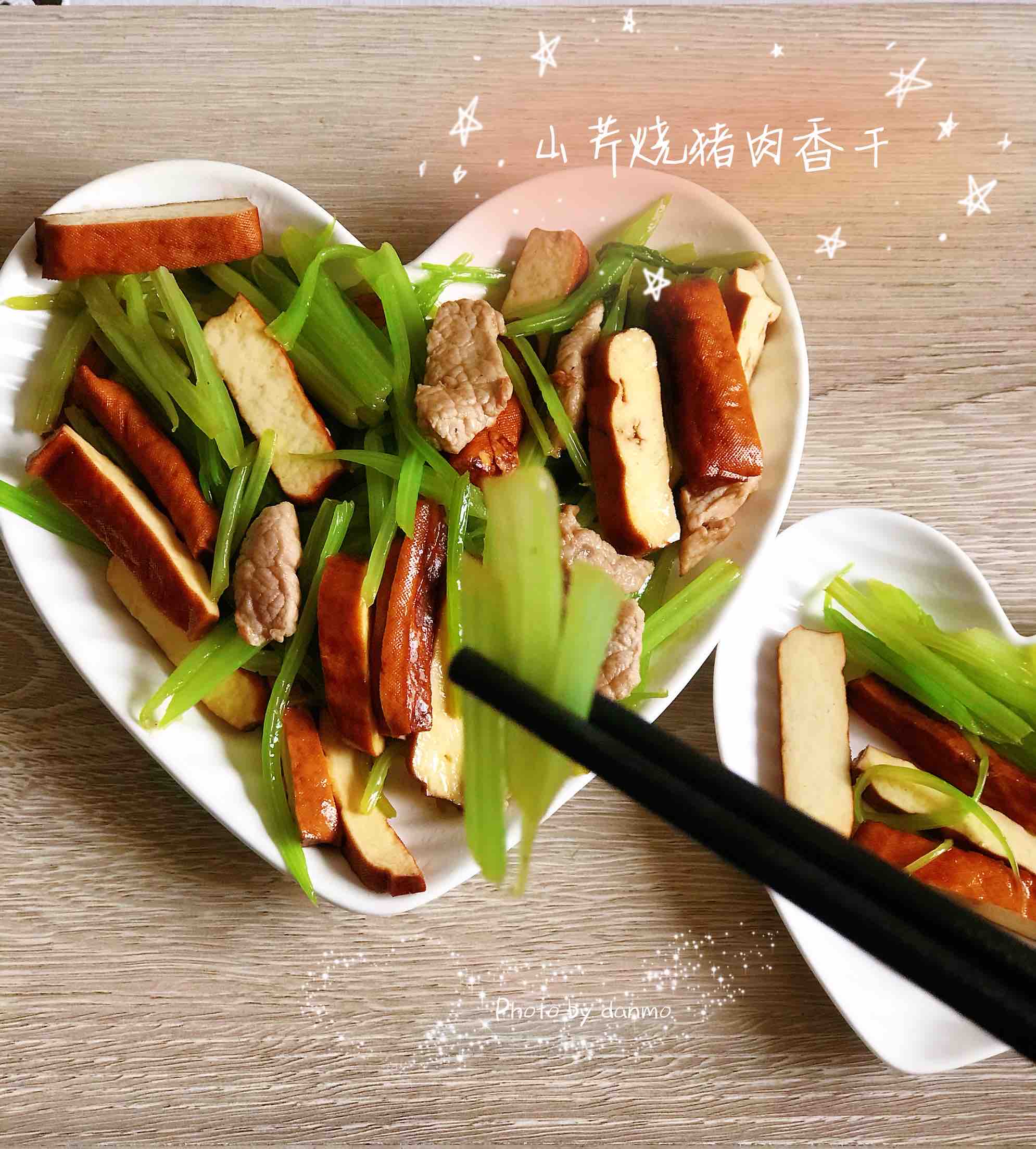 山芹燒豬肉香干的做法-咸鮮味燒菜譜-易網健康養生網 山芹燒豬肉香干的做法-咸鮮味燒菜譜