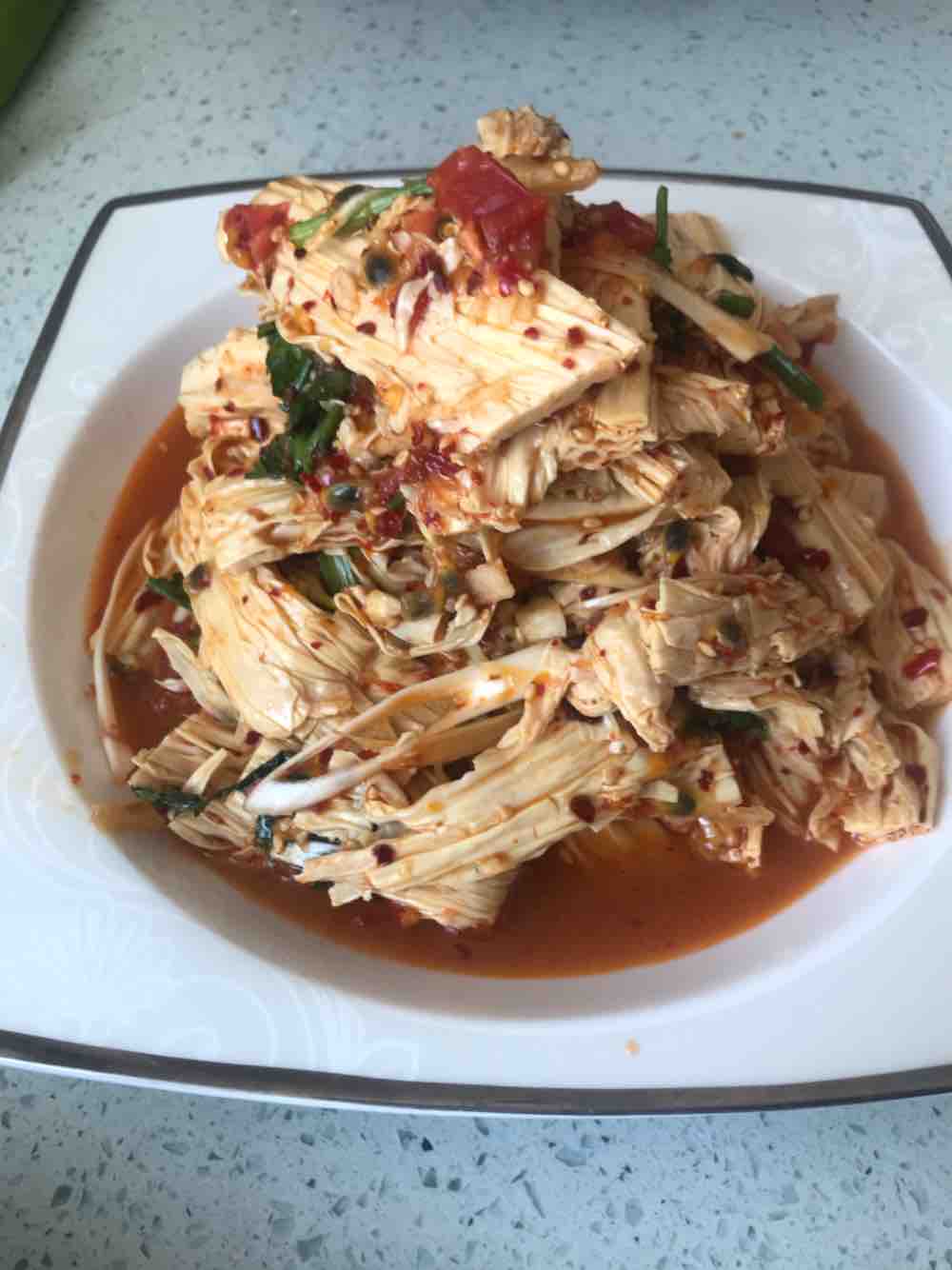 百香涼拌腐竹的做法-酸辣味拌菜譜-易網健康養生網 百香涼拌腐竹的做法-酸辣味拌菜譜