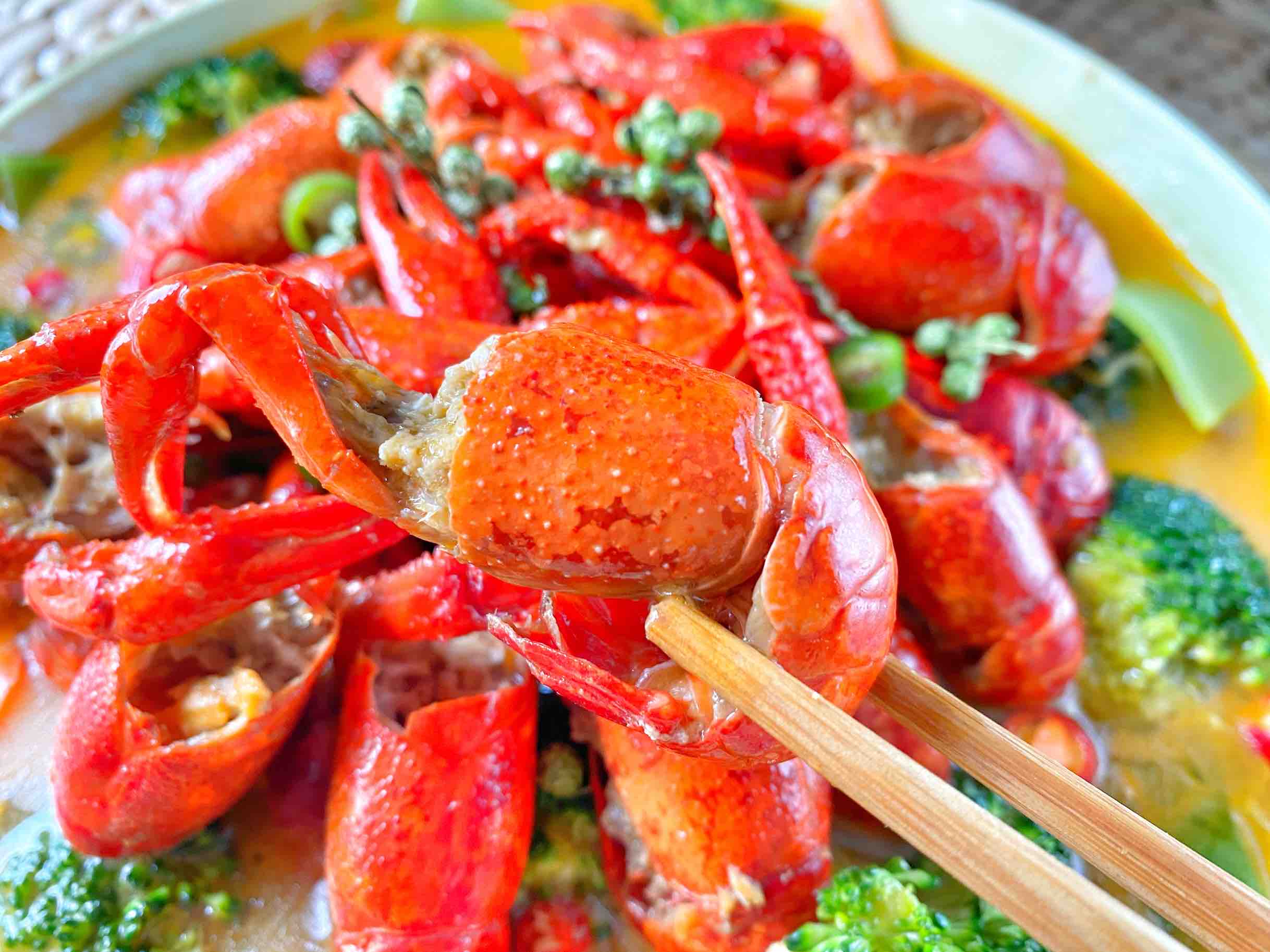金湯小龍蝦的做法-香辣味燒菜譜-易網健康養生網 金湯小龍蝦的做法-香辣味燒菜譜