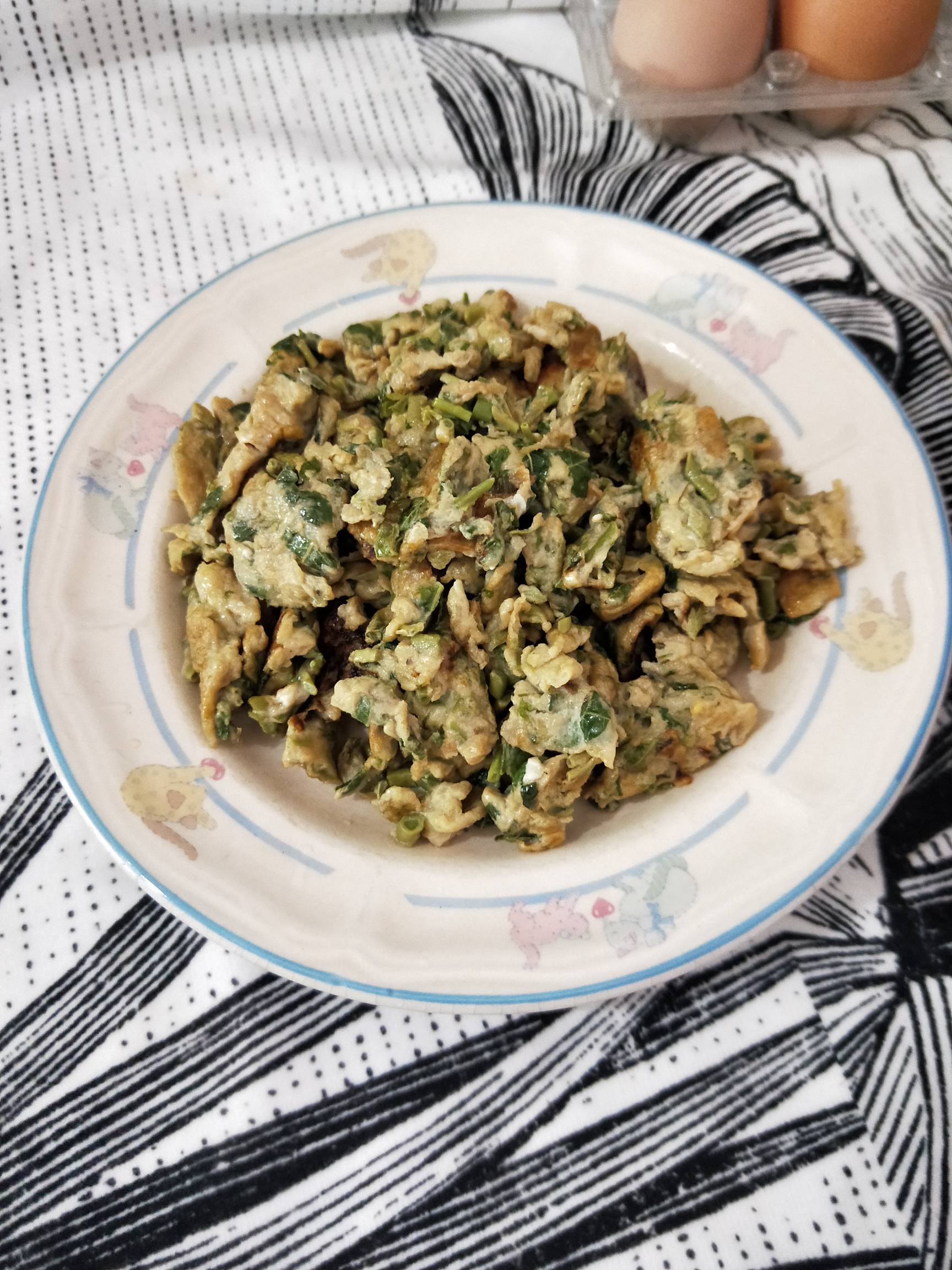 香椿炒蛋的做法-家常味炒菜譜-易網(wǎng)健康養(yǎng)生網(wǎng) 香椿炒蛋的做法-家常味炒菜譜