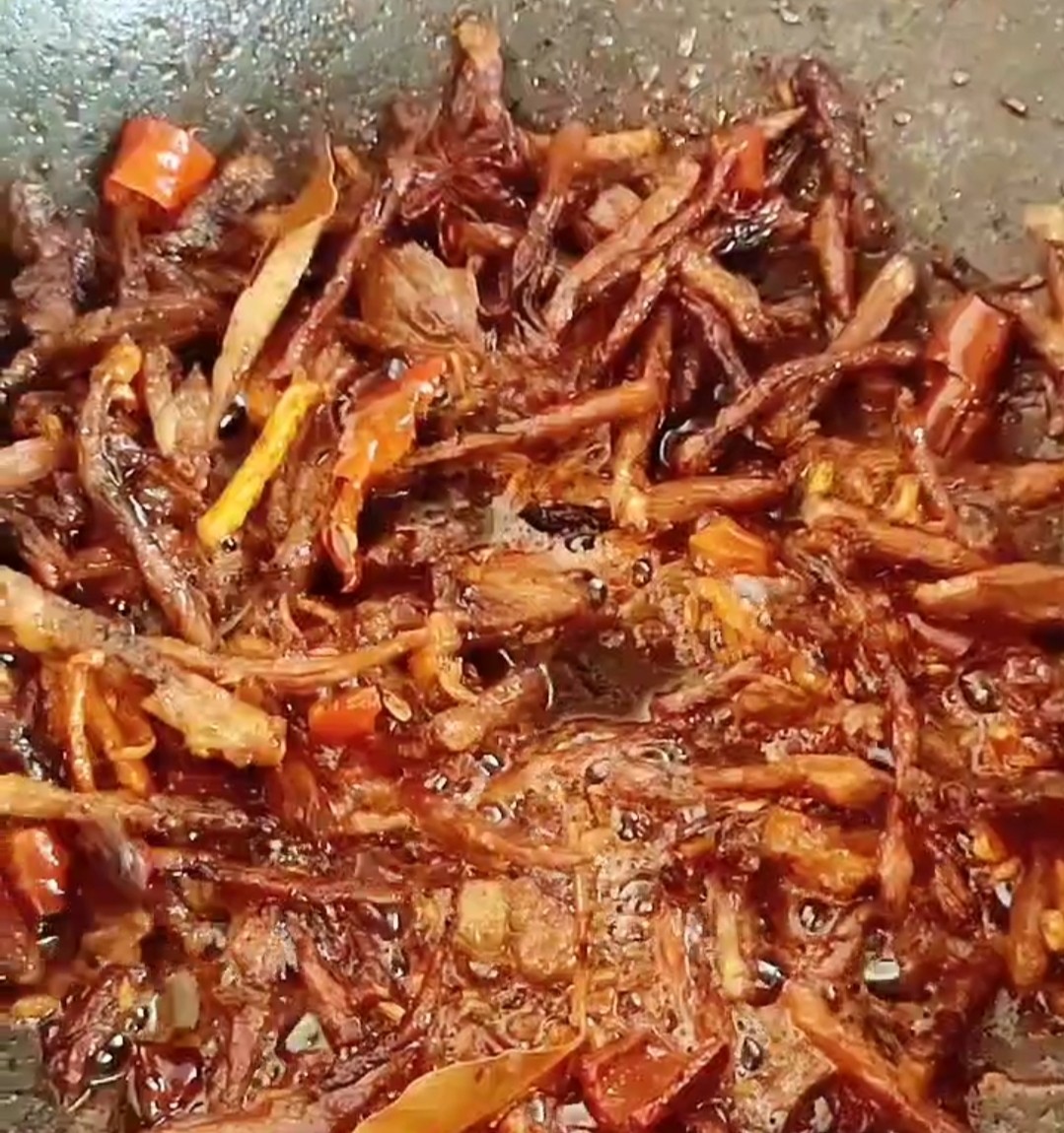 冷吃牛肉的做法-麻辣味其它工藝菜譜-易網(wǎng)健康養(yǎng)生網(wǎng) 冷吃牛肉的做法-麻辣味其它工藝菜譜