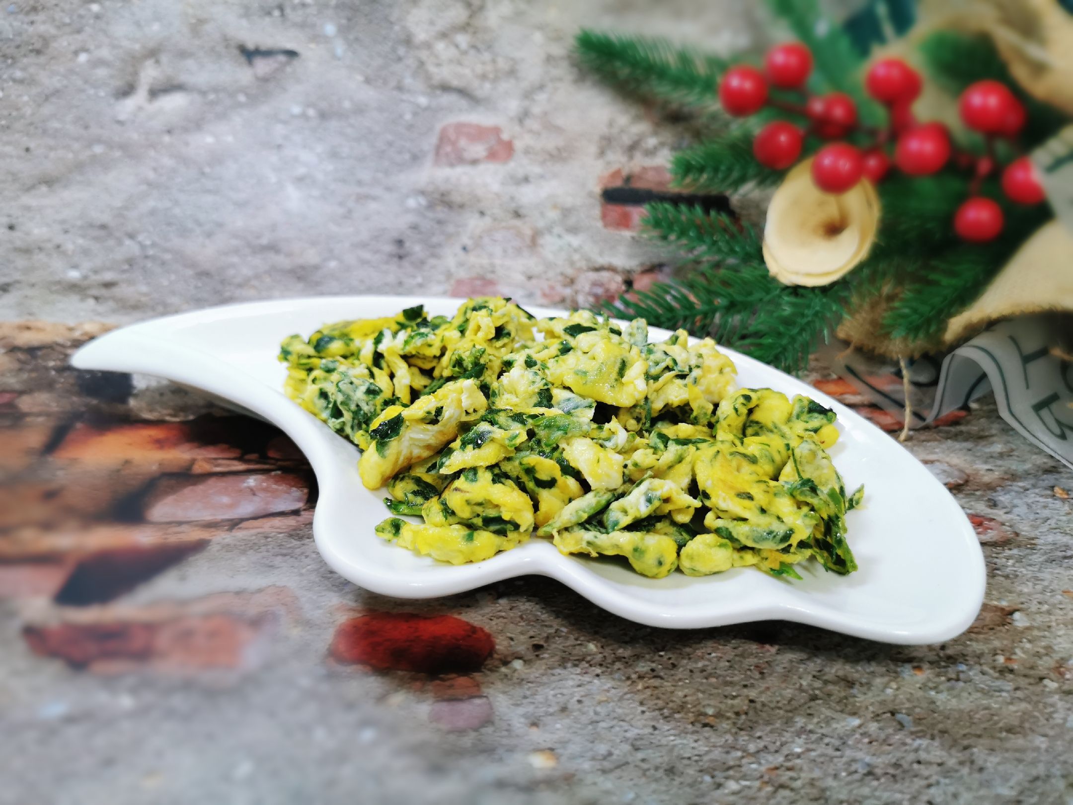 苜蓿菜炒雞蛋的做法-家常味炒菜譜-易網健康養生網 苜蓿菜炒雞蛋的做法-家常味炒菜譜