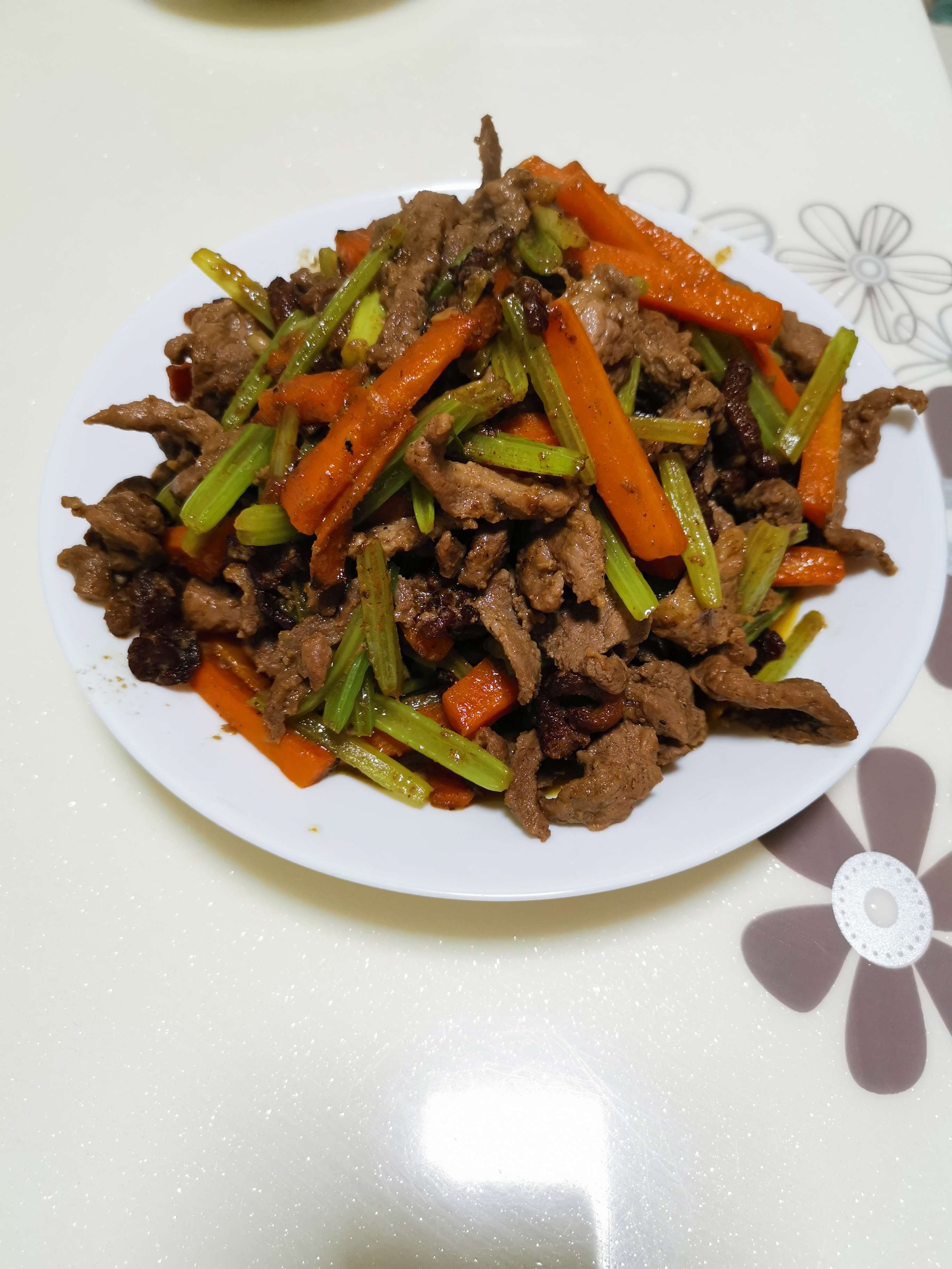 沙茶鴨肉的做法-家常味炒菜譜