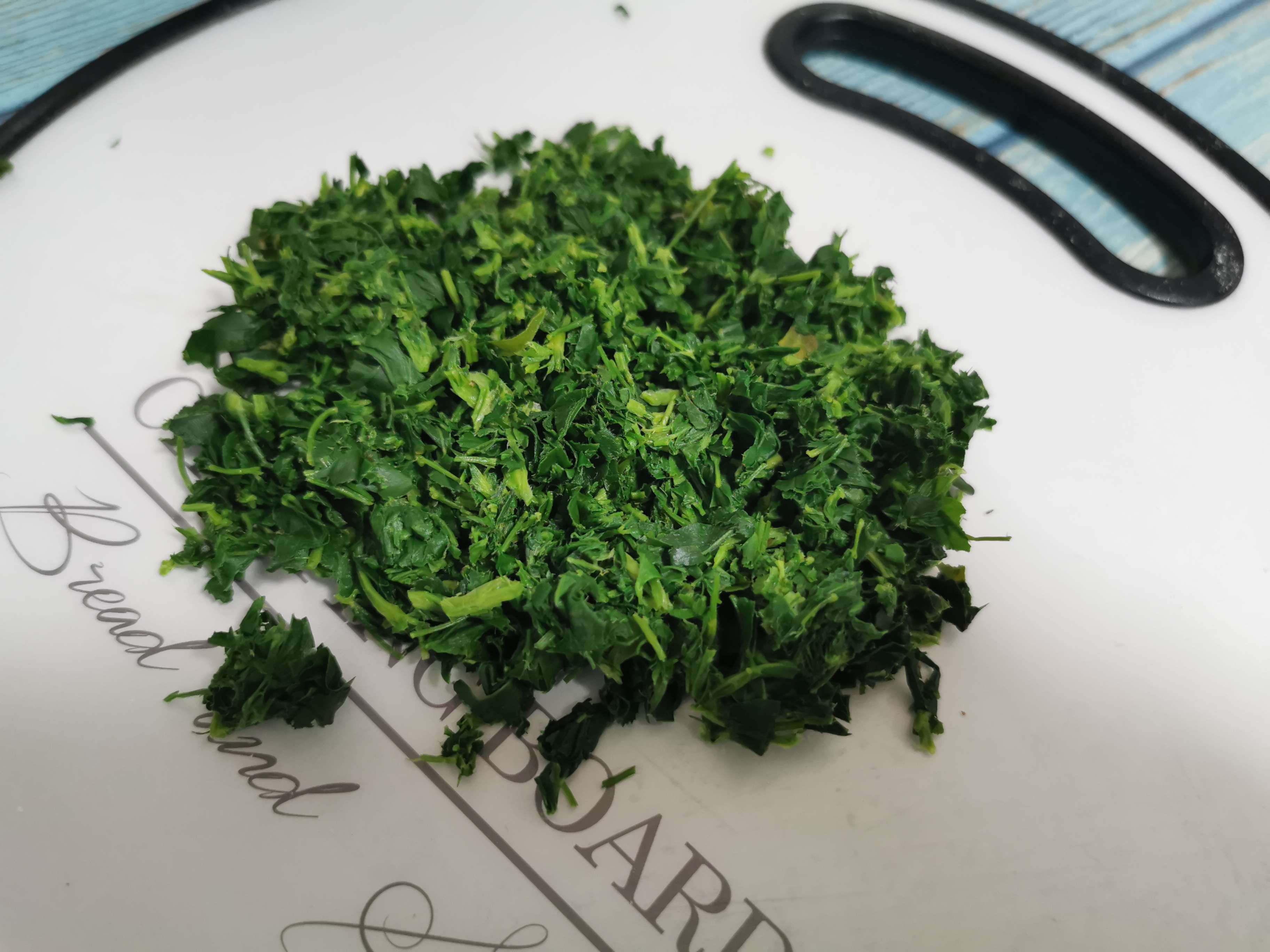 苜蓿菜炒雞蛋的做法-家常味炒菜譜-易網健康養生網 苜蓿菜炒雞蛋的做法-家常味炒菜譜