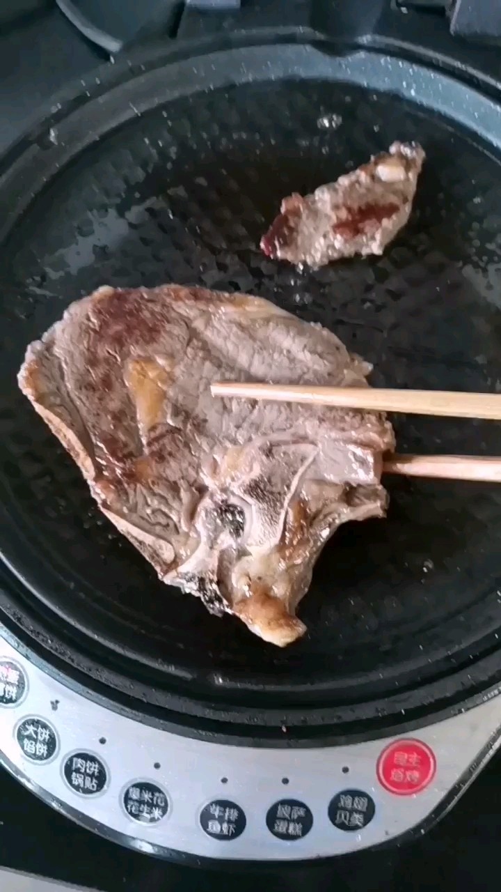 簡單美味的原切戰(zhàn)斧牛排的做法-咸鮮味煎菜譜-易網(wǎng)健康養(yǎng)生網(wǎng) 簡單美味的原切戰(zhàn)斧牛排的做法-咸鮮味煎菜譜